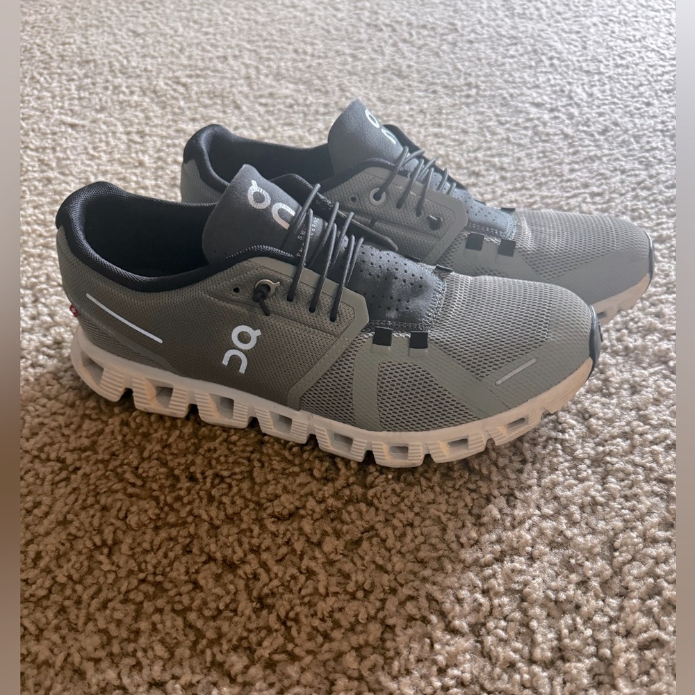 COPY - On Women's Cloud Shoes Size 10.5